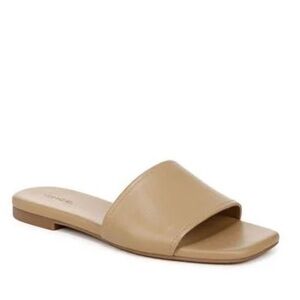 NWT Vince Debra Slide Sandal (Women) in DUNE